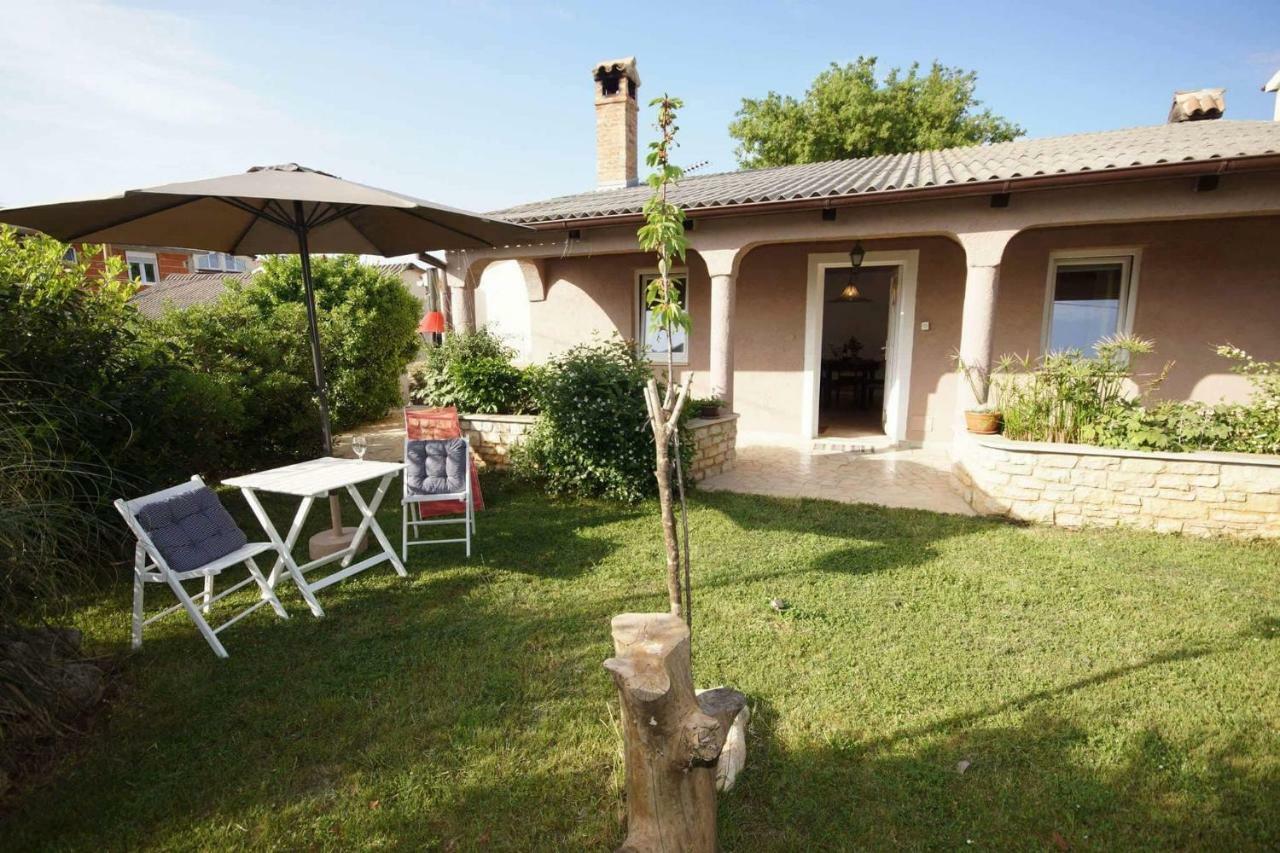 Apartman Eric Apartment Pula Bagian luar foto